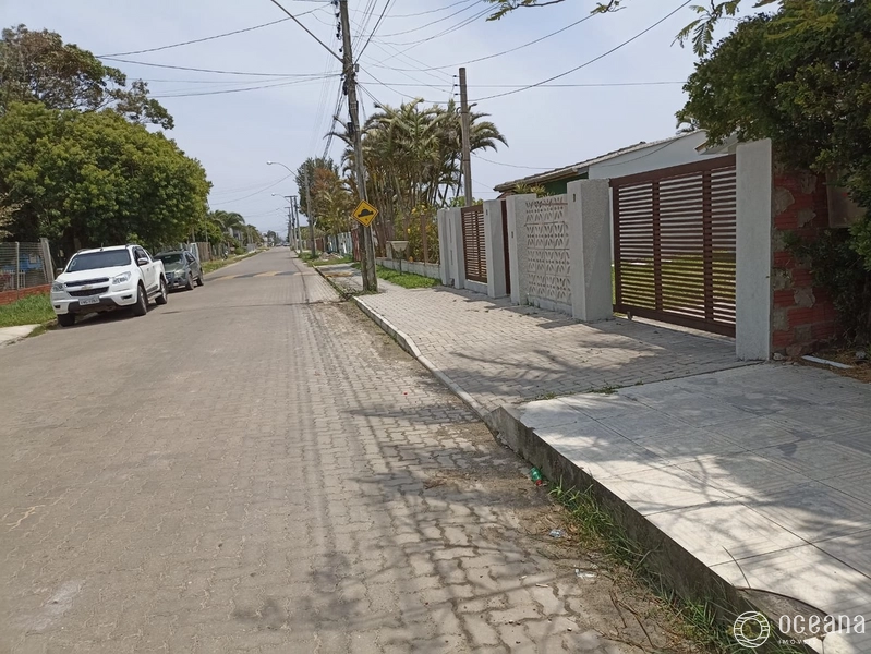 CASA DE 03 DORMITÓRIOS NO CENTRO DE XANGRI-LÁ: 9ª foto da galeria de imagens do imóvel
