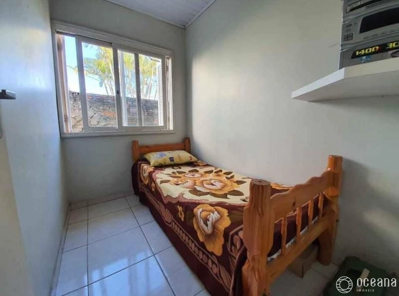 CASA DE 03 DORMITÓRIOS NO CENTRO DE XANGRI-LÁ: 4ª foto da galeria de imagens do imóvel