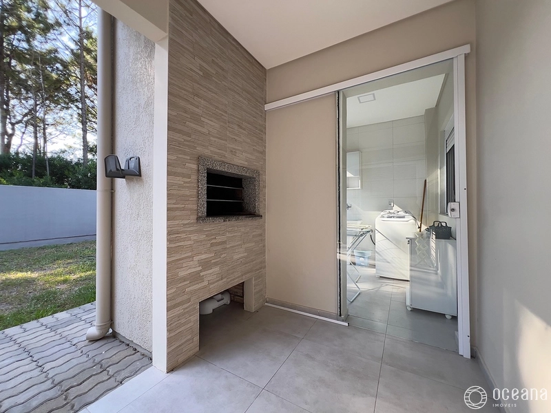 CASA COM TERRENO 12x25m² EM CAPÃO NOVO VILLAGE: 8ª foto da galeria de imagens do imóvel