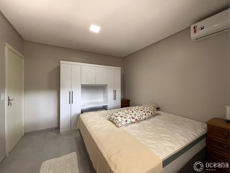 CASA COM TERRENO 12x25m² EM CAPÃO NOVO VILLAGE: 12ª foto da galeria de imagens do imóvel