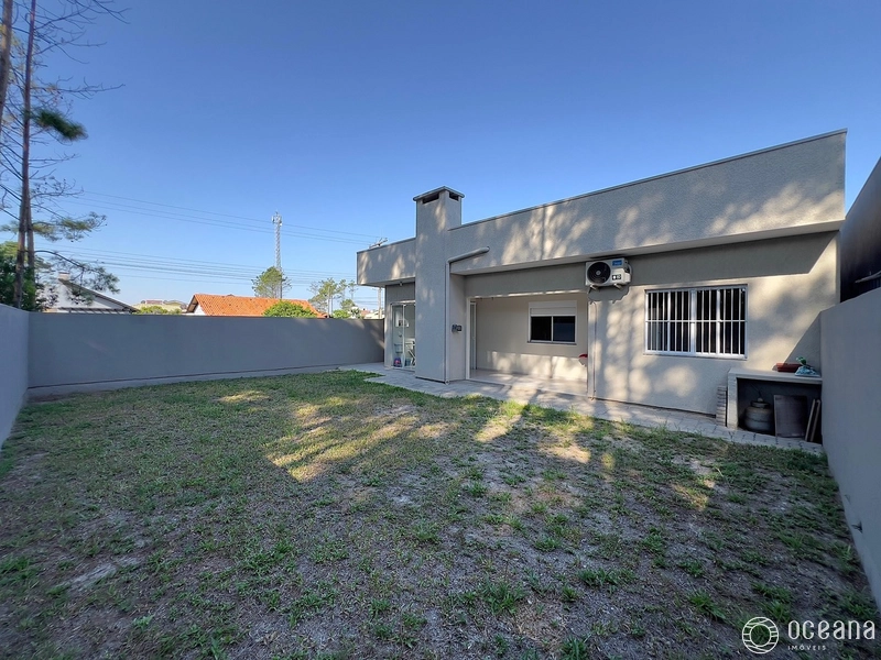 CASA COM TERRENO 12x25m² EM CAPÃO NOVO VILLAGE: 10ª foto da galeria de imagens do imóvel