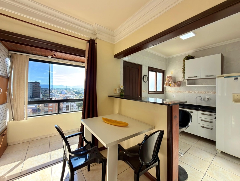 APARTAMENTO DE 01 DORMITÓRIO MOBILIADO COM SACADA E CHURRASQUEIRA!: 12ª foto da galeria de imagens do imóvel