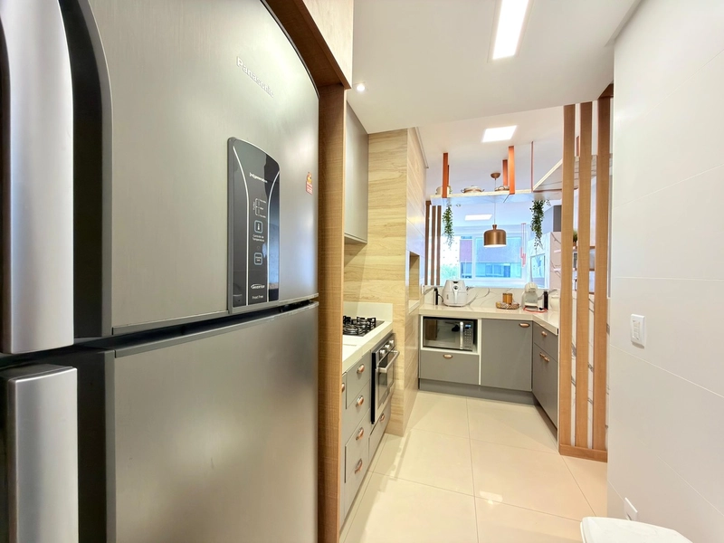 APARTAMENTO À VENDA COM SACADA DE FRENTE: 1ª foto da galeria de imagens do imóvel