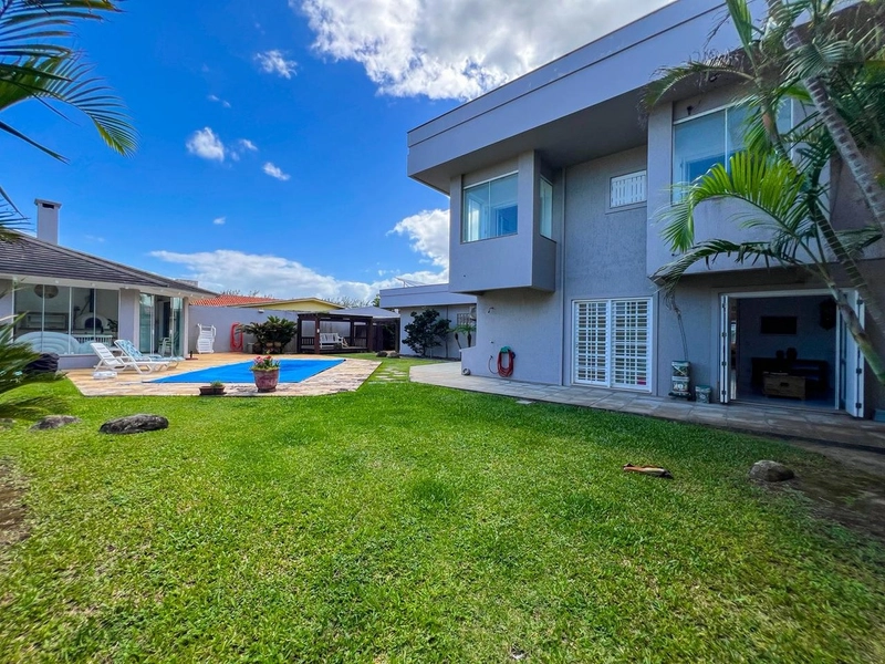 EXCELENTE CASA DE BAIRRO EM XANGRI-LÁ: 8ª foto da galeria de imagens do imóvel