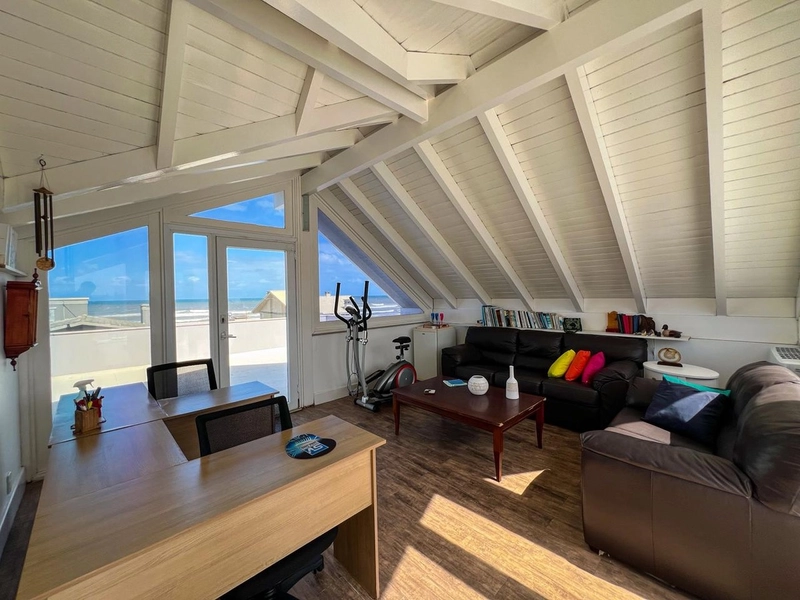 EXCELENTE CASA DE BAIRRO EM XANGRI-LÁ: 10ª foto da galeria de imagens do imóvel