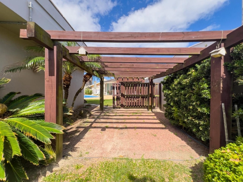 EXCELENTE CASA DE BAIRRO EM XANGRI-LÁ: 22ª foto da galeria de imagens do imóvel