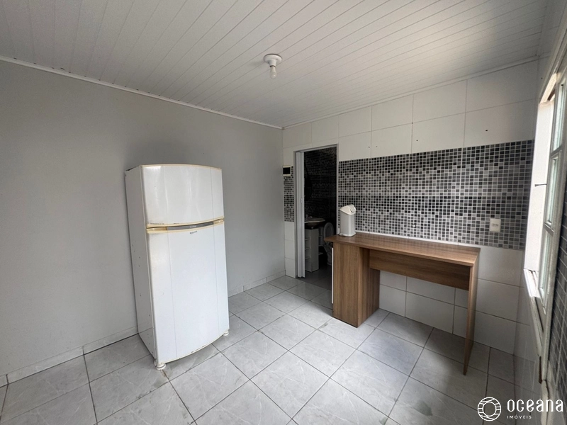 CASA LOCALIZADA NO BAIRRO JARDIM BEIRA MAR COM 02 DORMITÓRIOS: 9ª foto da galeria de imagens do imóvel