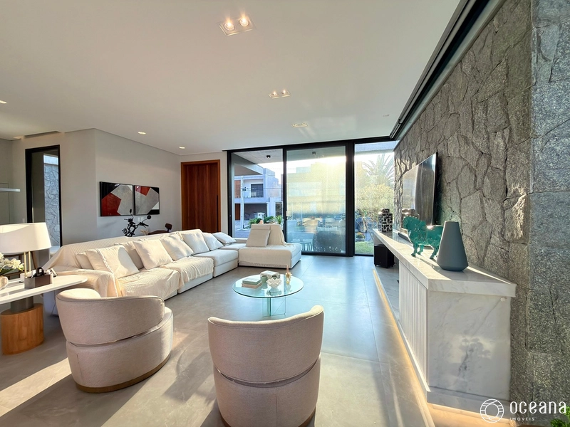 CASA MOB. & DECORADA COM 04 SUÍTES INDIVIDUAIS EM COND. FECHADO!: 10ª foto da galeria de imagens do imóvel