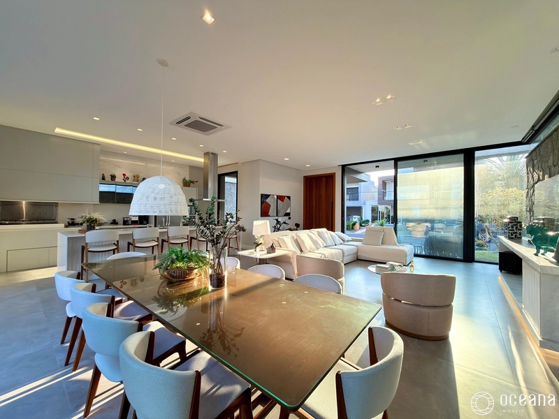 CASA MOB. & DECORADA COM 04 SUÍTES INDIVIDUAIS EM COND. FECHADO!: 9ª foto da galeria de imagens do imóvel