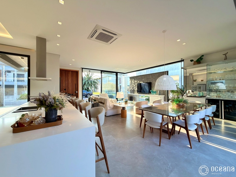 CASA MOB. & DECORADA COM 04 SUÍTES INDIVIDUAIS EM COND. FECHADO!: 8ª foto da galeria de imagens do imóvel