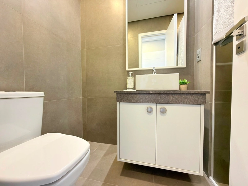 APARTAMENTO MOB. E DECORADO EM ATLÂNTIDA DE 02 DORMITÓRIOS!: 2ª foto da galeria de imagens do imóvel