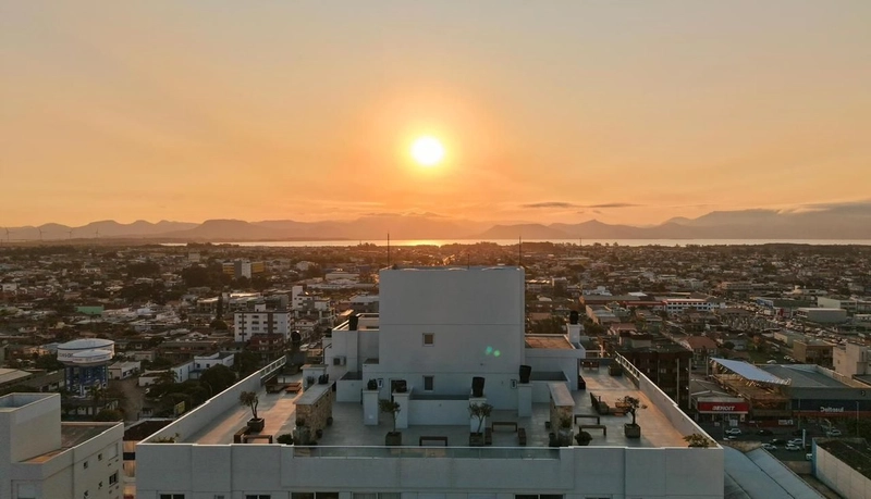 APARTAMENTO PRÓXIMO DO MAR E DO CENTRO COMPOSTO POR 02 DORMITÓRIOS: 8ª foto da galeria de imagens do imóvel