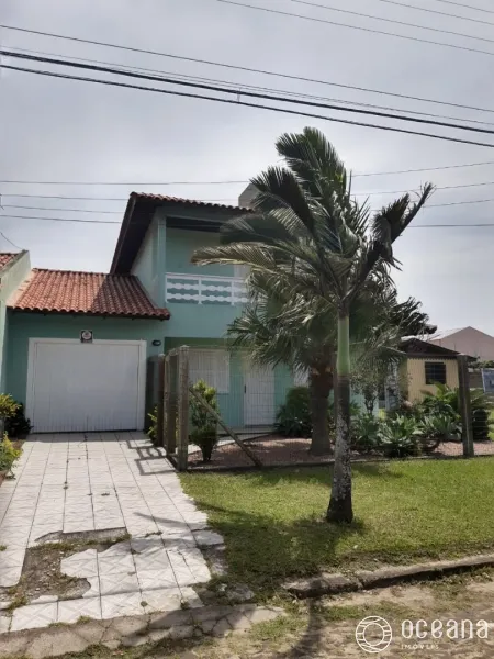 Casa sobrado a 2 minutos do centro de Capao da Canoa: 1ª foto da galeria de imagens do imóvel
