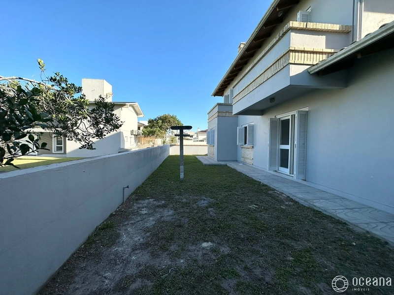 SOBRADO ALTO PADRÃO NA PRAIA D ATLANTIDA: 2ª foto da galeria de imagens do imóvel