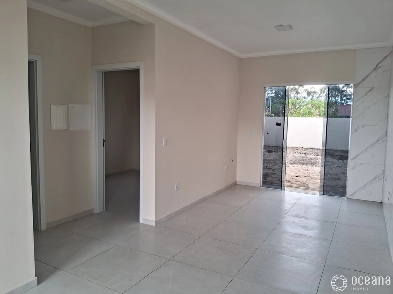 CASA DE 02 DORMITÓRIOS EM CAPÃO NOVO: 4ª foto da galeria de imagens do imóvel