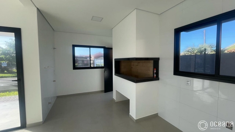 CASA GEMINADA NO BAIRRO JARDIM BEIRA MAR À 03 QUADRAS DA PRAIA!: 8ª foto da galeria de imagens do imóvel