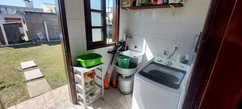 CASA COMPOSTA POR 03 DORMITÓRIOS EM CAPÃO NOVO VILLAGE!: 7ª foto da galeria de imagens do imóvel