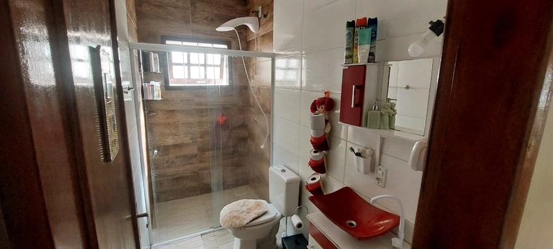 CASA COMPOSTA POR 03 DORMITÓRIOS EM CAPÃO NOVO VILLAGE!: 3ª foto da galeria de imagens do imóvel