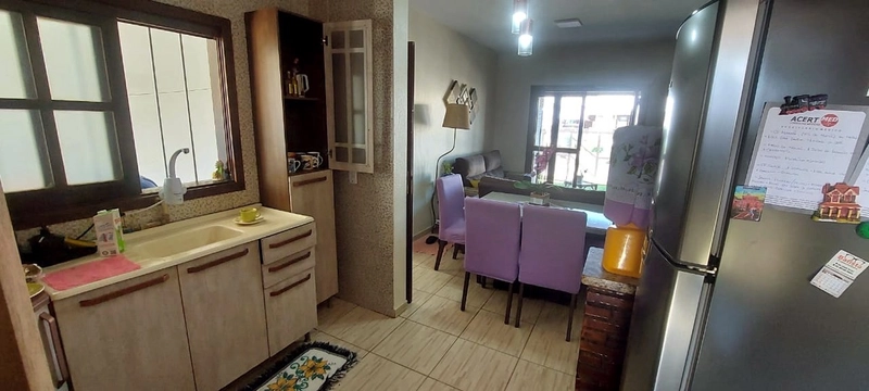 CASA COMPOSTA POR 03 DORMITÓRIOS EM CAPÃO NOVO VILLAGE!: 2ª foto da galeria de imagens do imóvel