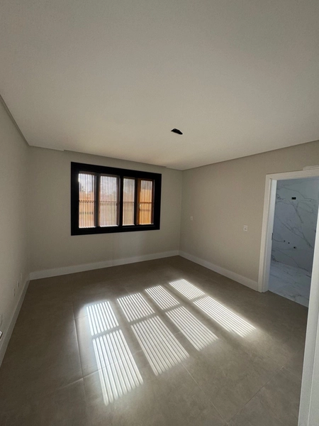 CASA COM 04 SUÍTES EM CONDOMÍNIO FECHADO!: 10ª foto da galeria de imagens do imóvel