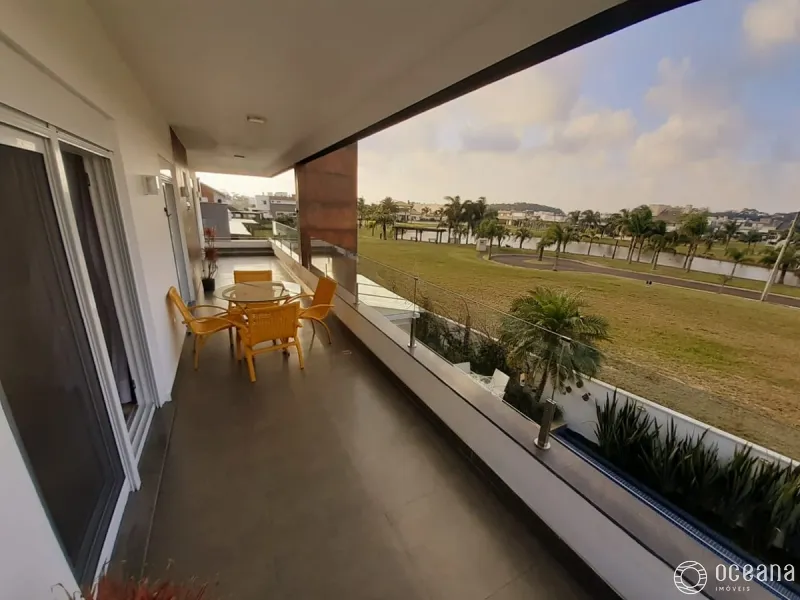 CASA EM CONDOMÍNIO FECHADO, COMPOSTA POR 05 SUÍTES!: 4ª foto da galeria de imagens do imóvel