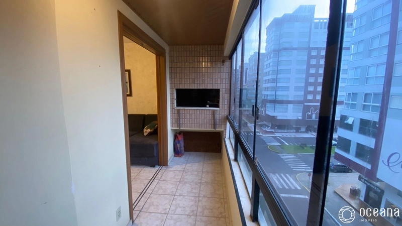 APARTAMENTO MOBILIADO DE 02 DORMITÓRIOS A 01 QUADRA DO MAR!: 3ª foto da galeria de imagens do imóvel