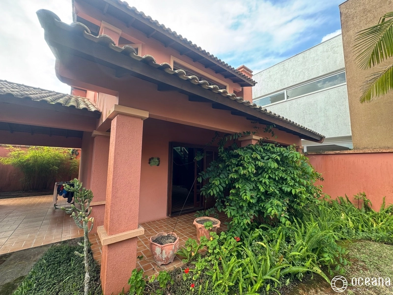 SOBRADO EM CAPÃO NOVO VILLAGE COMPOSTO POR 03 TERRENOS À 100M DO MAR!: 1ª foto da galeria de imagens do imóvel