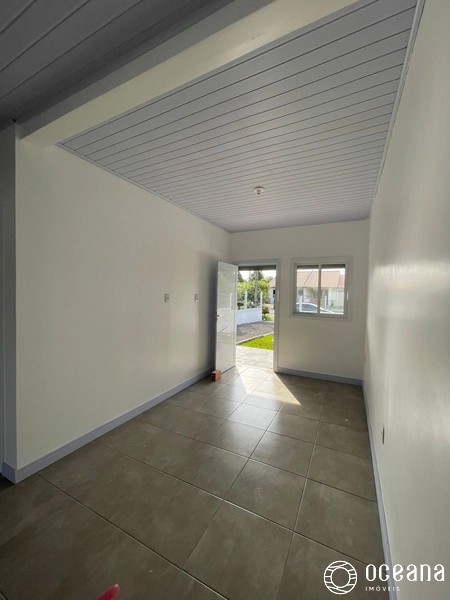 CASA DE 02 DORMITÓRIOS EM CAPÃO NOVO!: 3ª foto da galeria de imagens do imóvel