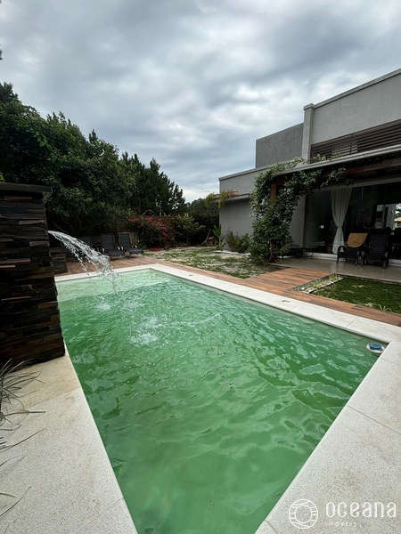 Casa 3 dormitórios com piscina, mobiliada e decorada em Atlântida.: 18ª foto da galeria de imagens do imóvel