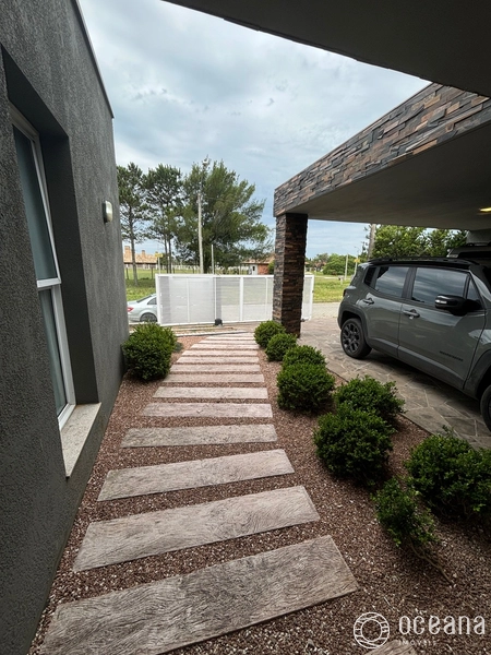 Casa 3 dormitórios com piscina, mobiliada e decorada em Atlântida.: 6ª foto da galeria de imagens do imóvel
