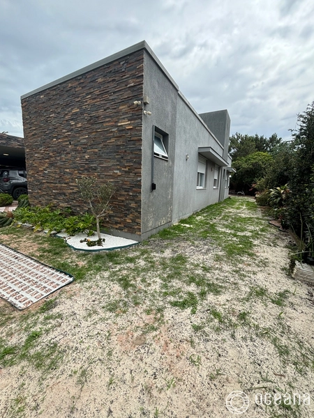 Casa 3 dormitórios com piscina, mobiliada e decorada em Atlântida.: 15ª foto da galeria de imagens do imóvel