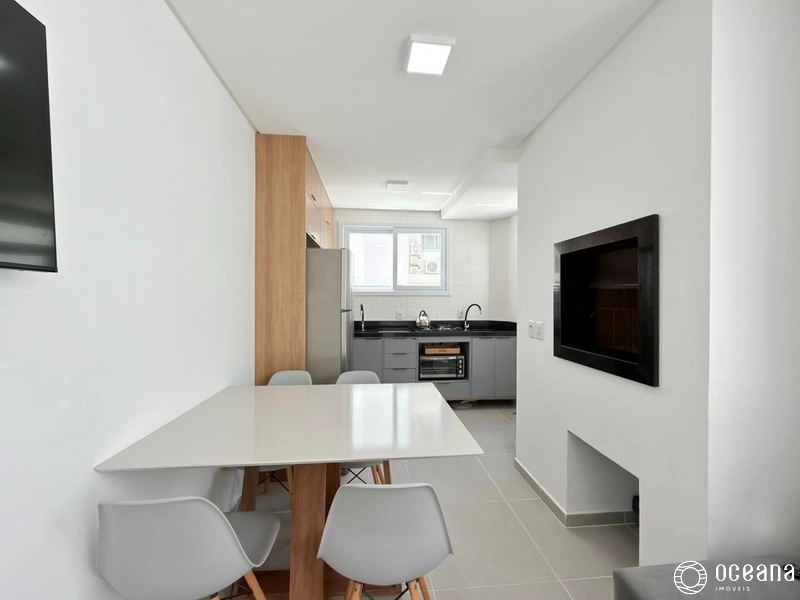 APARTAMENTO TODO MOBILIADO COM SACADA DE LATERAL!: 4ª foto da galeria de imagens do imóvel