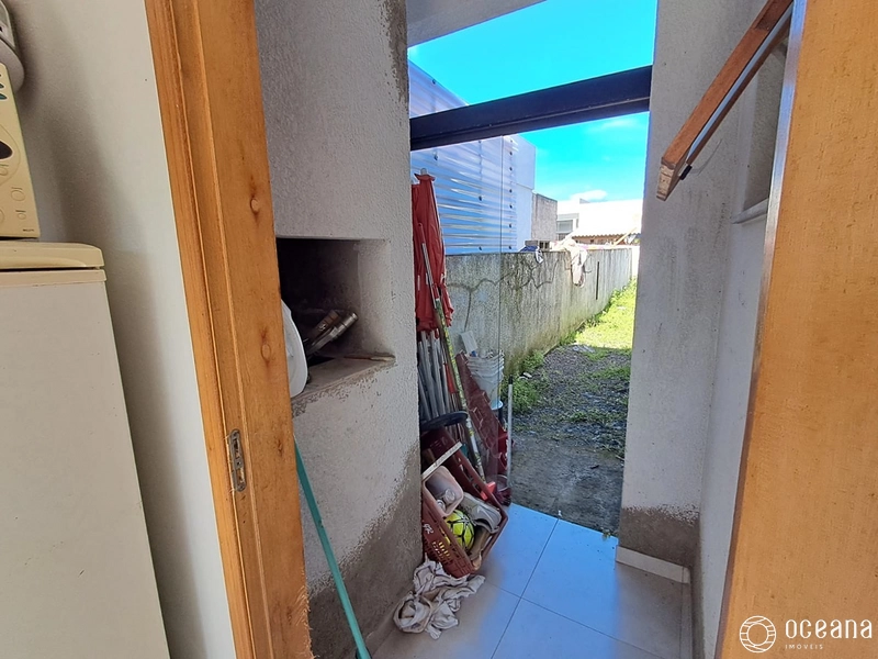 CASA SEMI MOBILIADA DE 02 DORMITÓRIOS LOCALIZADA NO BAIRRO GUARANI!: 9ª foto da galeria de imagens do imóvel