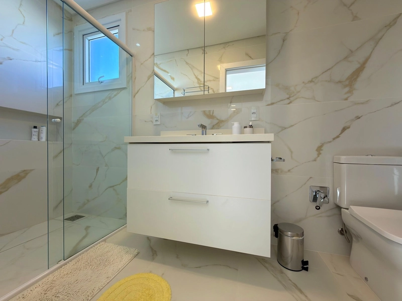 SOBRADO MOBILIADO E DECORADO COMPOSTO POR 04 SUÍTES!: 5ª foto da galeria de imagens do imóvel