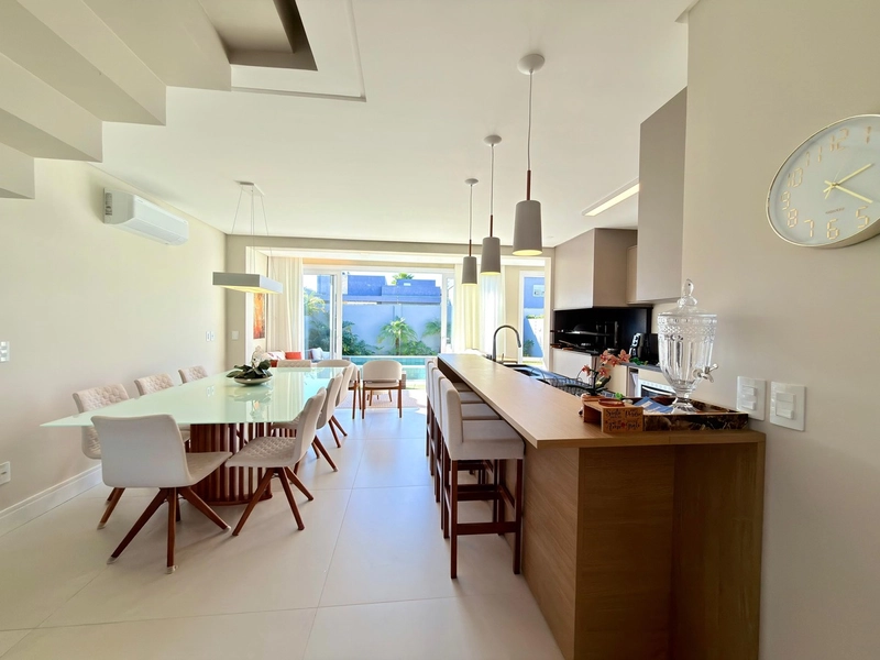 SOBRADO MOBILIADO E DECORADO COMPOSTO POR 04 SUÍTES!: 22ª foto da galeria de imagens do imóvel