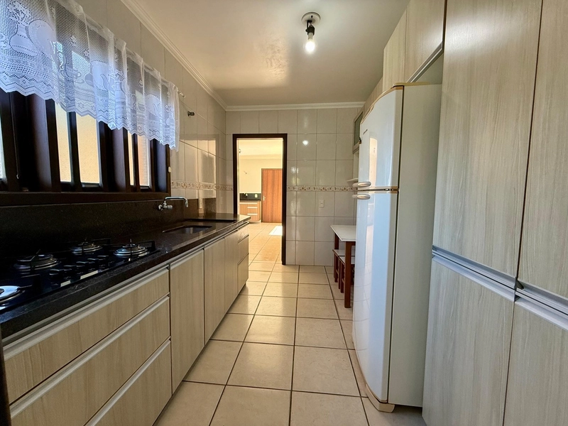 CASA MOBILIADA EM XANGRI-LÁ COM 03 DORMITÓRIOS: 11ª foto da galeria de imagens do imóvel