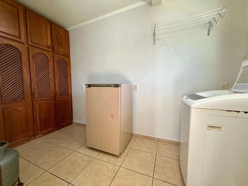CASA MOBILIADA EM XANGRI-LÁ COM 03 DORMITÓRIOS: 7ª foto da galeria de imagens do imóvel