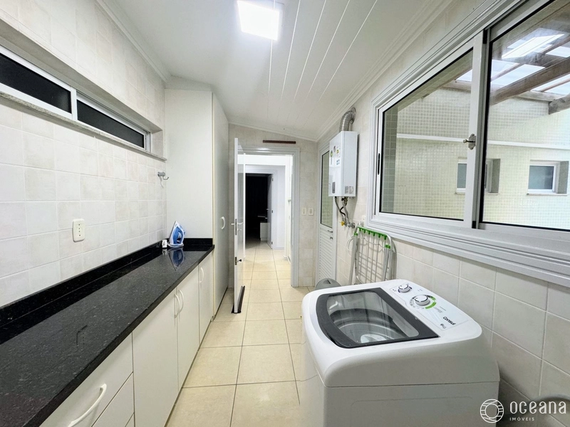 AMPLO APARTAMENTO DE 03 DORMITÓRIOS COM SACADA DE FRENTE E VISTA MAR: 27ª foto da galeria de imagens do imóvel