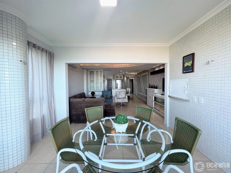 AMPLO APARTAMENTO DE 03 DORMITÓRIOS COM SACADA DE FRENTE E VISTA MAR: 19ª foto da galeria de imagens do imóvel