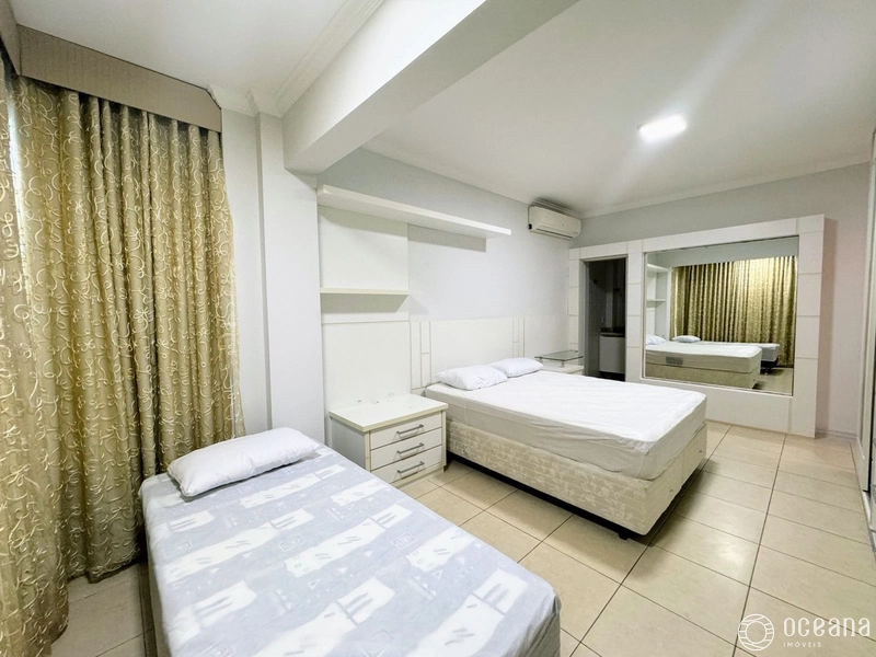 AMPLO APARTAMENTO DE 03 DORMITÓRIOS COM SACADA DE FRENTE E VISTA MAR: 7ª foto da galeria de imagens do imóvel