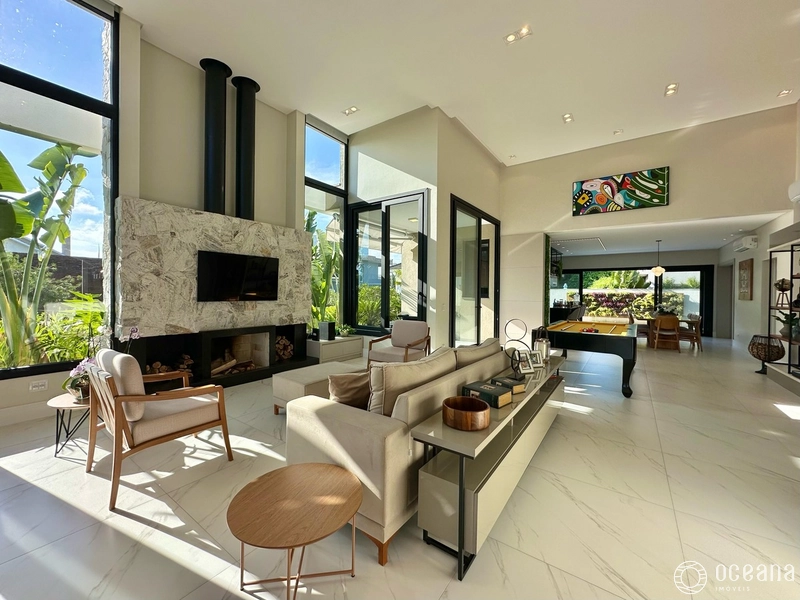 LINDA CASA EM CONDOMINIO FECHADO EM XANGRI-LÁ: 2ª foto da galeria de imagens do imóvel