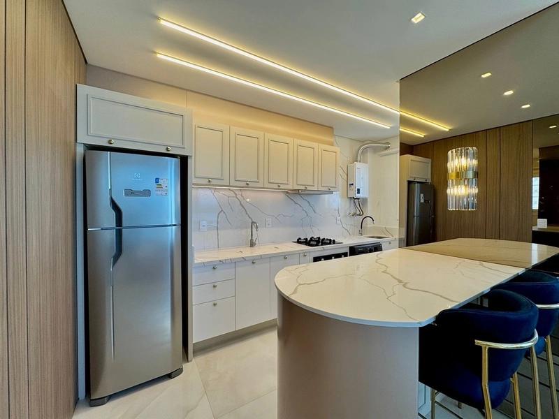 APARTAMENTO 03 DORMITÓRIOS, SACADA DE FRENTE VISTA MAR!: 9ª foto da galeria de imagens do imóvel