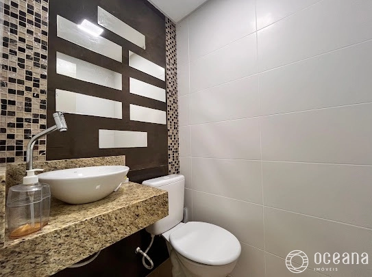 Apartamento composto por 02 suítes, mais dependência: 3ª foto da galeria de imagens do imóvel