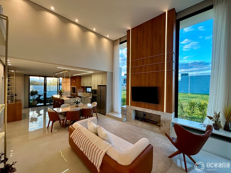 CASA EM BAIRRO PLANEJADO COMPOSTA POR 03 SUÍTES DE R$1.900.000,00 POR R$1.500.000,00: 4ª foto da galeria de imagens do imóvel