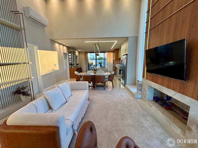 CASA EM BAIRRO PLANEJADO COMPOSTA POR 03 SUÍTES DE R$1.900.000,00 POR R$1.500.000,00: 3ª foto da galeria de imagens do imóvel