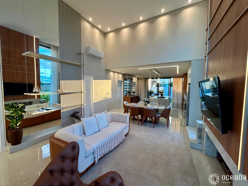 CASA EM BAIRRO PLANEJADO COMPOSTA POR 03 SUÍTES DE R$1.900.000,00 POR R$1.500.000,00: 5ª foto da galeria de imagens do imóvel