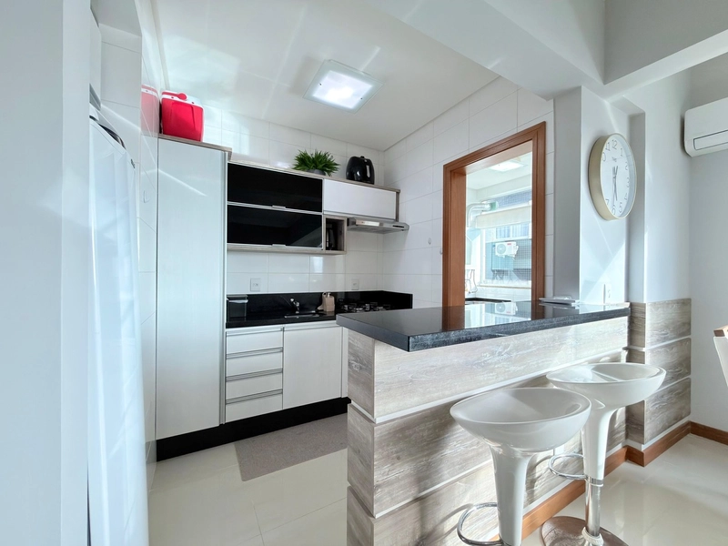 AMPLO APARTAMENTO DE 02 DORMITÓRIOS MOBILIADO E DECORADO!: 17ª foto da galeria de imagens do imóvel
