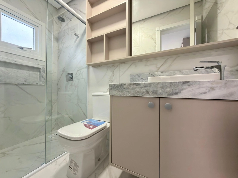 APARTAMENTO COM SACADA DE FRENTE E VISTA PARA O MAR: 18ª foto da galeria de imagens do imóvel