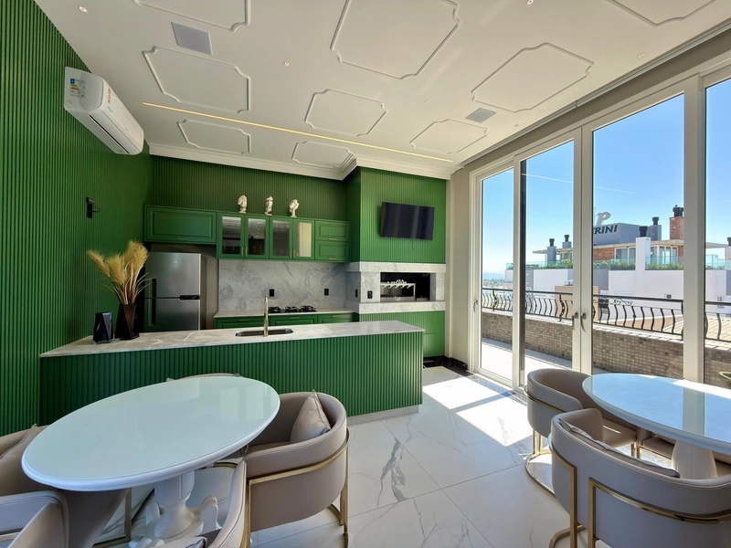 APARTAMENTO COM SACADA DE FRENTE E VISTA PARA O MAR: 4ª foto da galeria de imagens do imóvel