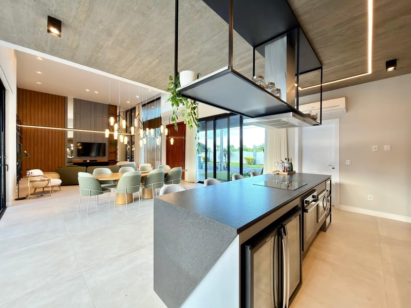 EXCELENTE CASA COM 04 SUÍTES EM CONDOMÍNIO FECHADO!: 26ª foto da galeria de imagens do imóvel